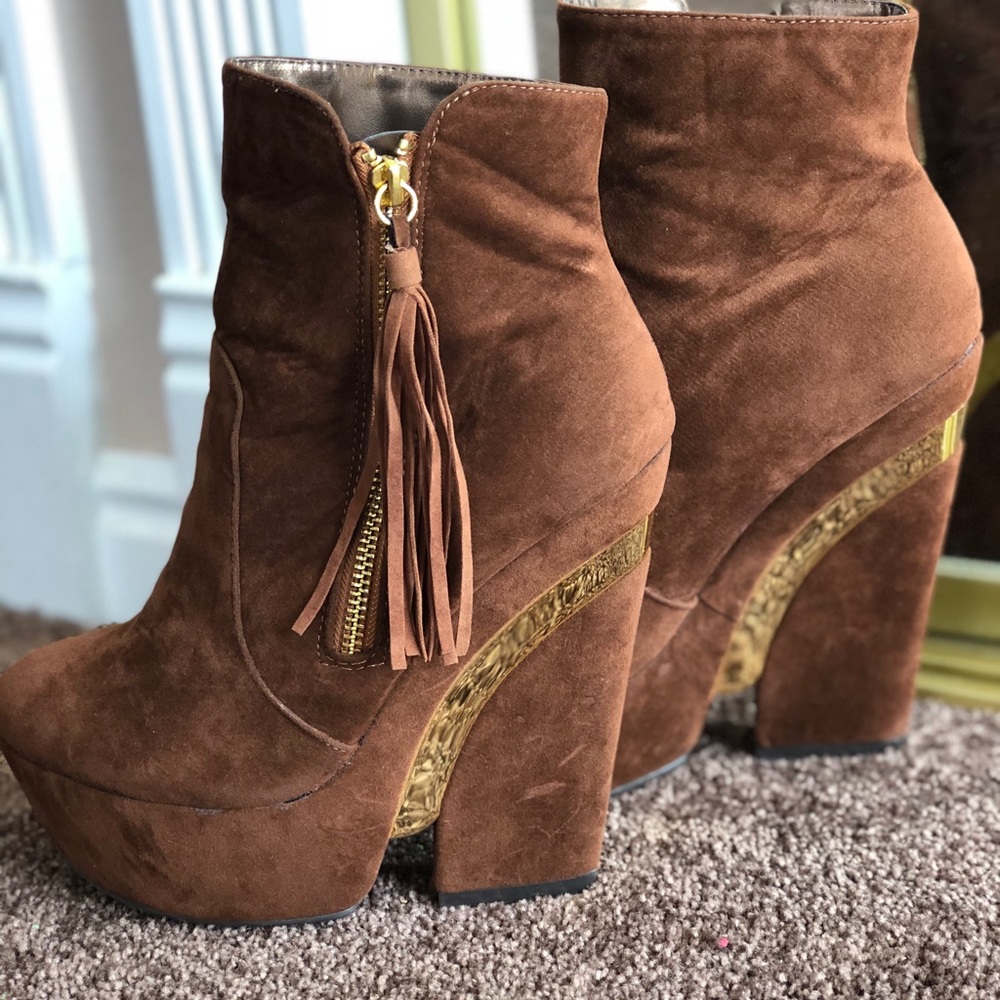 Sexy booties